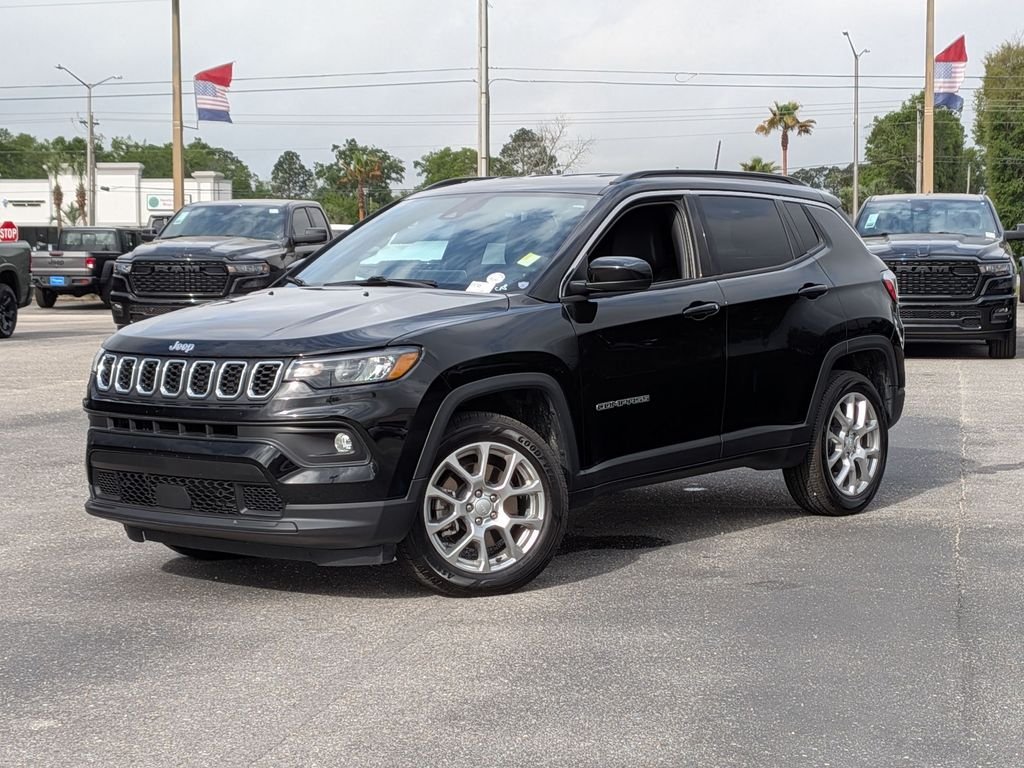 2024 Jeep Compass Latitude Lux