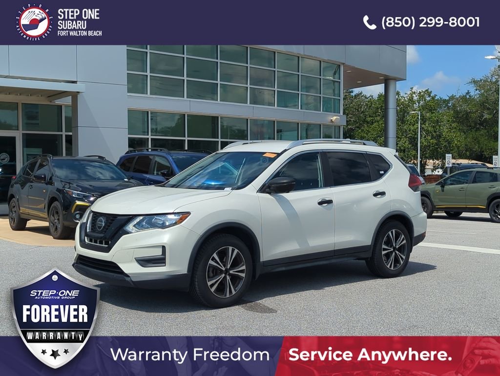 Used 2020 White Nissan SV image 2