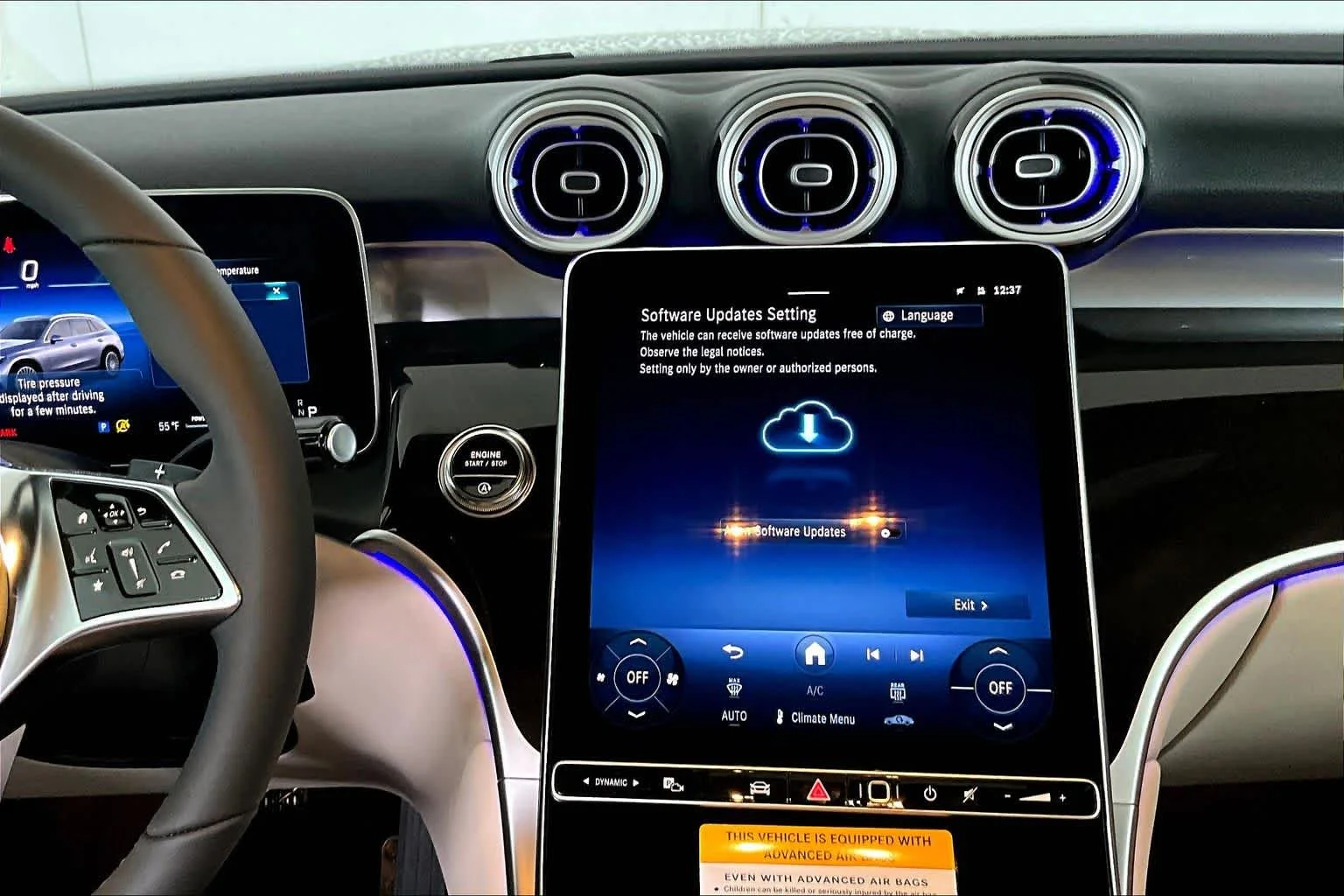 New 2026 Polar White Mercedes-Benz GLC 300 image 9