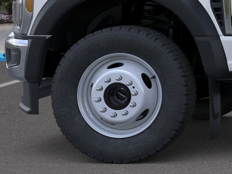 New 2026 Oxford White Ford F-550® XL image 16