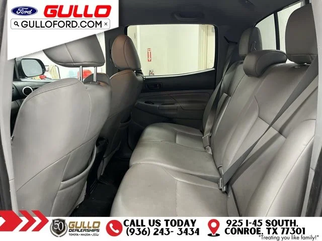 Used 2014 Black Toyota Base image 14