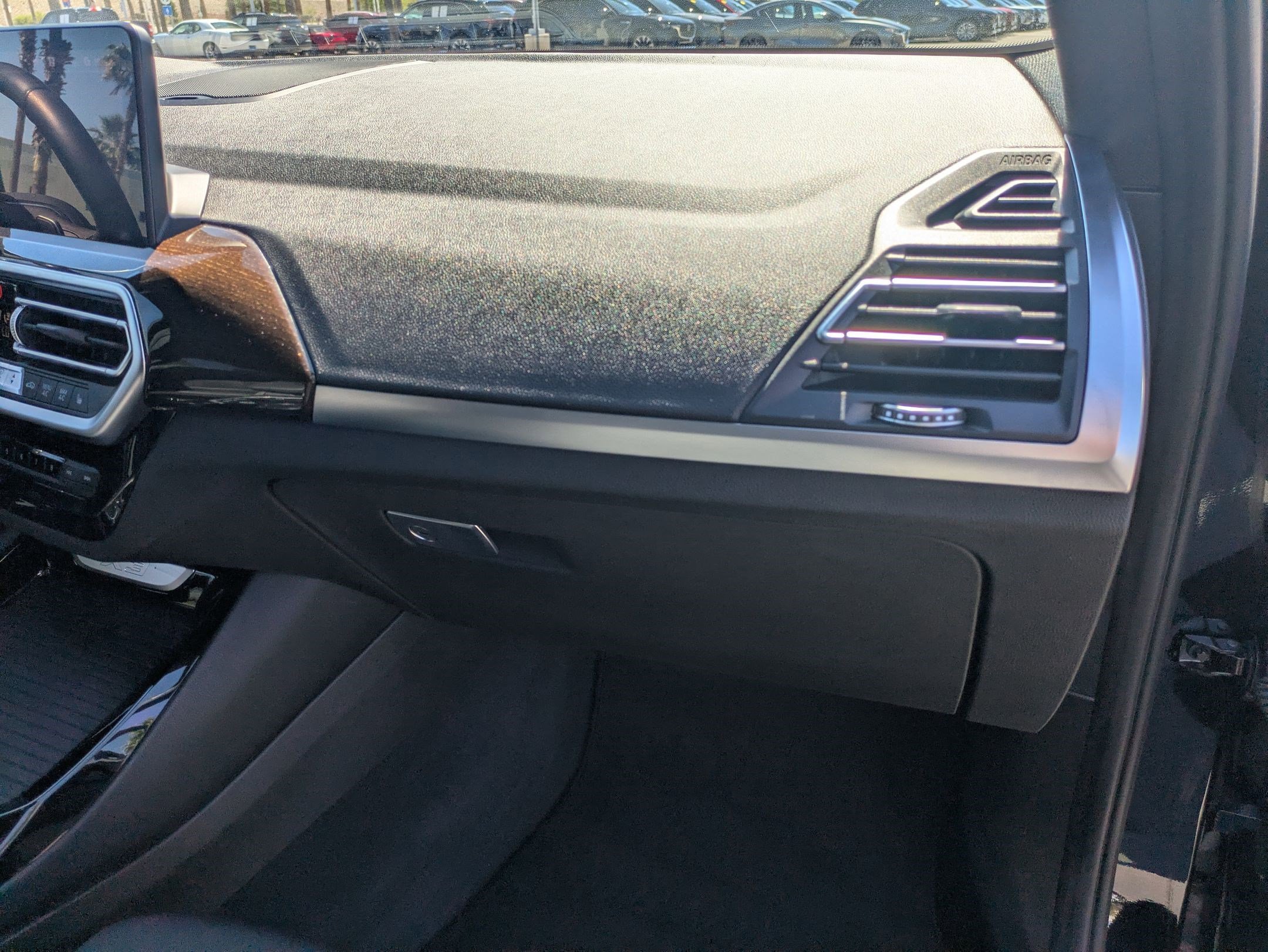 Used 2022 Jet Black BMW sDrive30i image 32