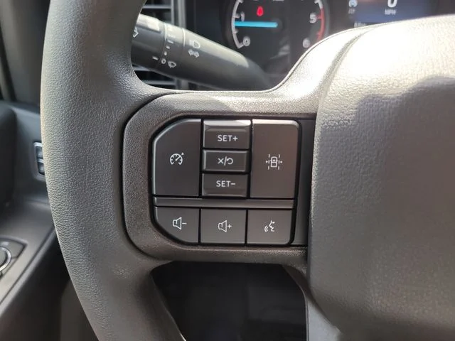 New 2026 Oxford White Ford XL image 29