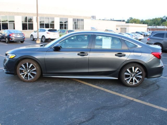 Used 2024 Meteorite Gray Metallic Honda EX image 7