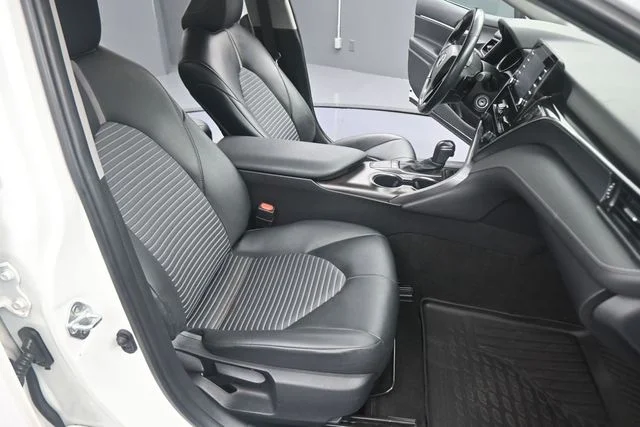 Used 2024 White Toyota SE image 14