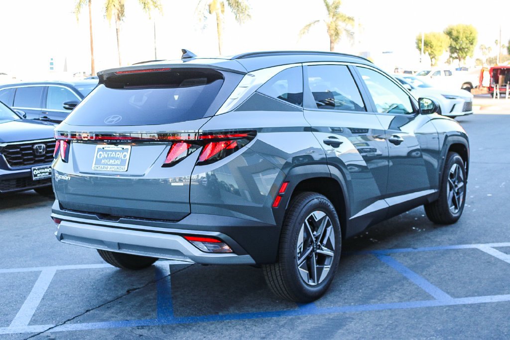 New 2026 Gray Hyundai SEL Plus image 9