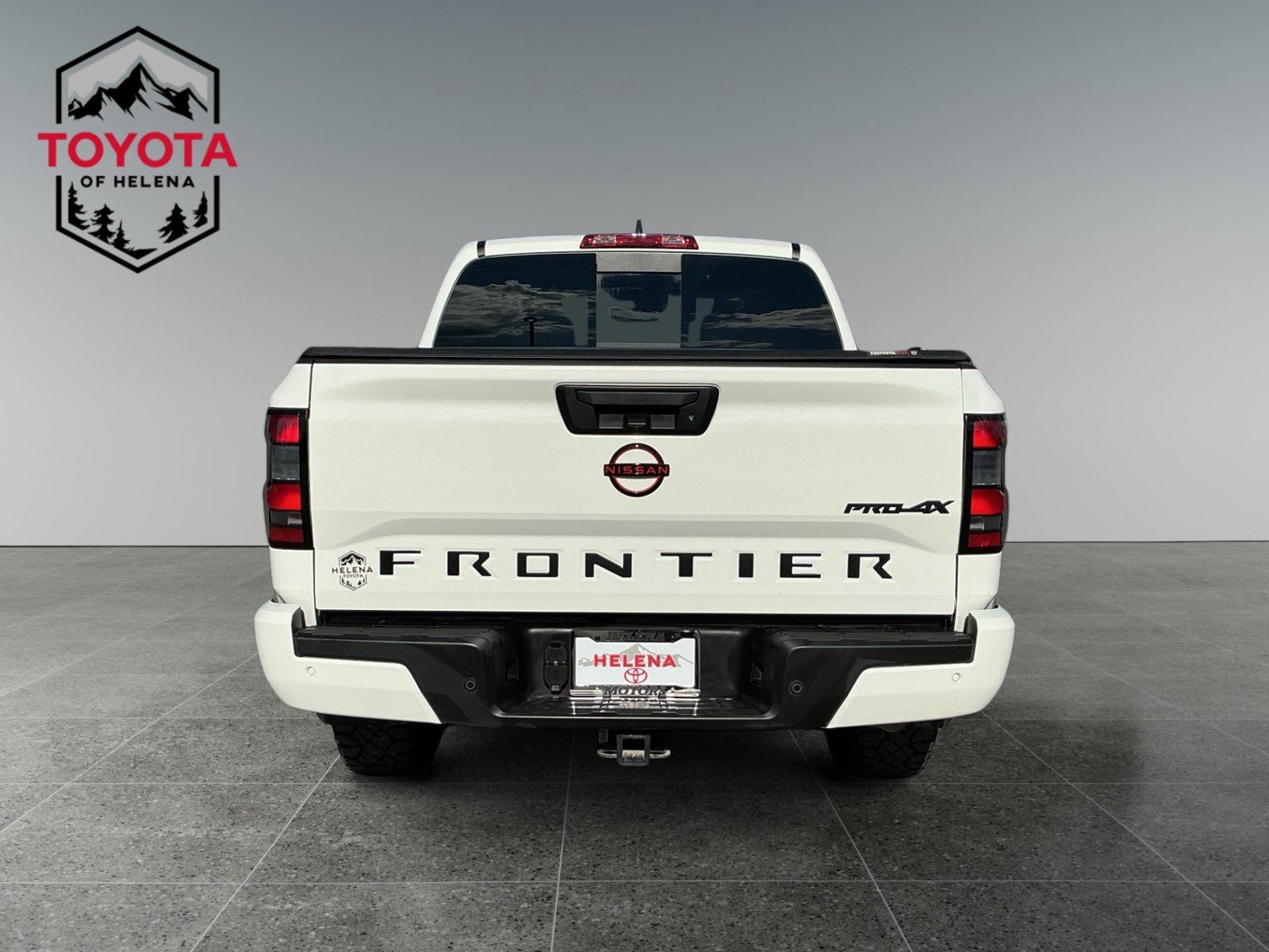Used 2023 Glacier White Nissan PRO-4X image 4