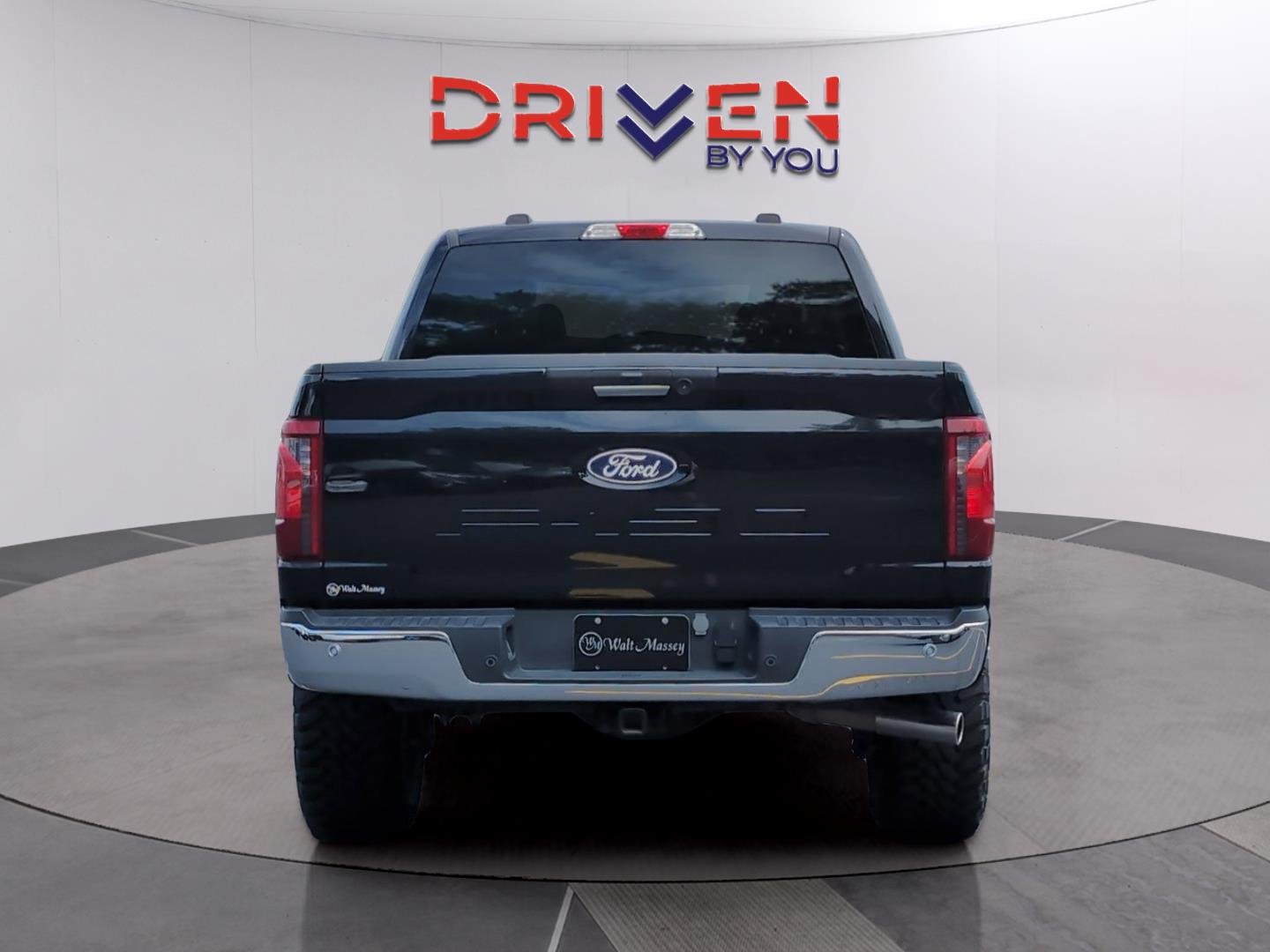 Used 2024 Agate Black Ford XLT image 4