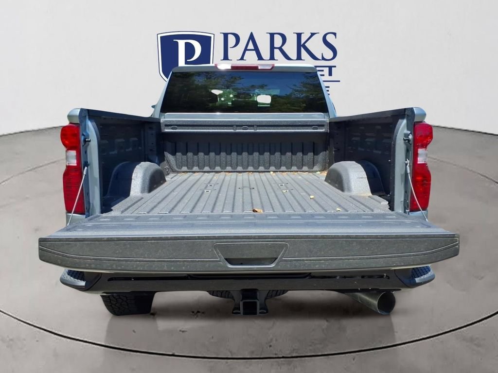 New 2026 Sterling Gray Metallic Chevrolet Custom image 33