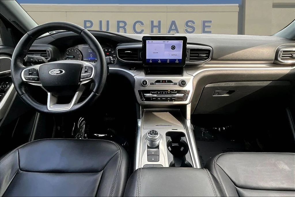 Used 2022 Blue Metallic Ford XLT image 9