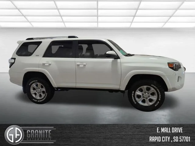 Used 2022 White Toyota SR5 image 7