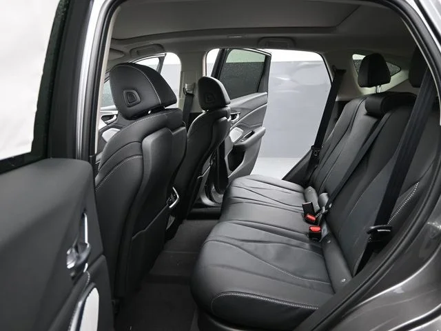 New 2026 Liquid Carbon Metallic Acura Technology Package image 15