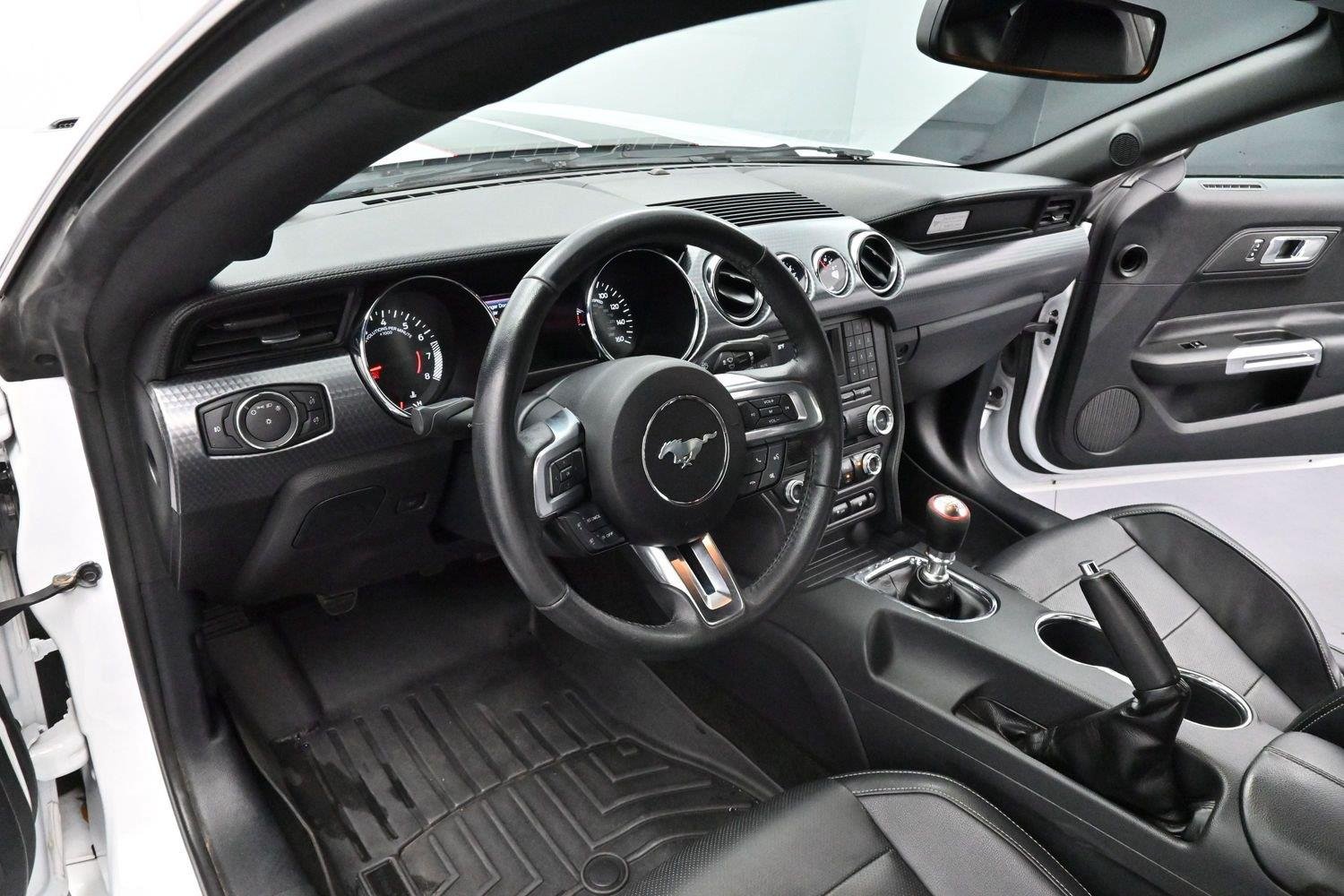 Used 2016 Oxford White Ford GT image 13