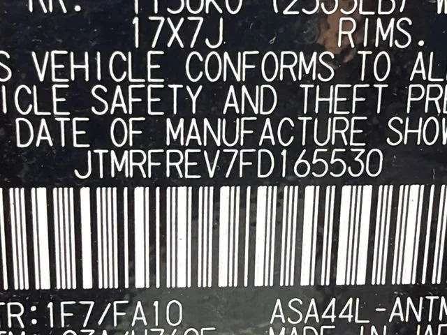 Used 2015 Silver Toyota XLE image 32