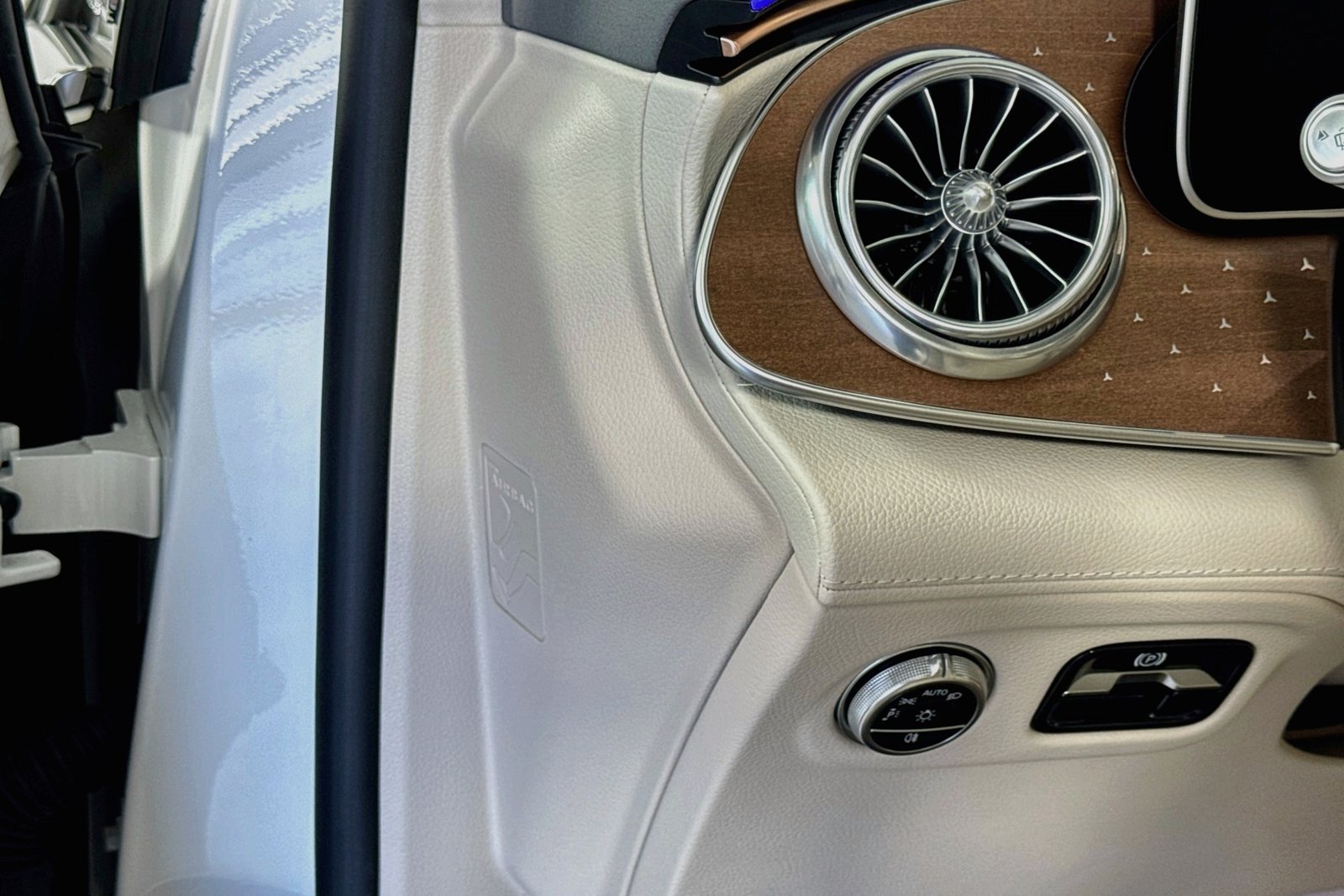 Used 2023 Polar White Mercedes-Benz EQS 450+ image 12