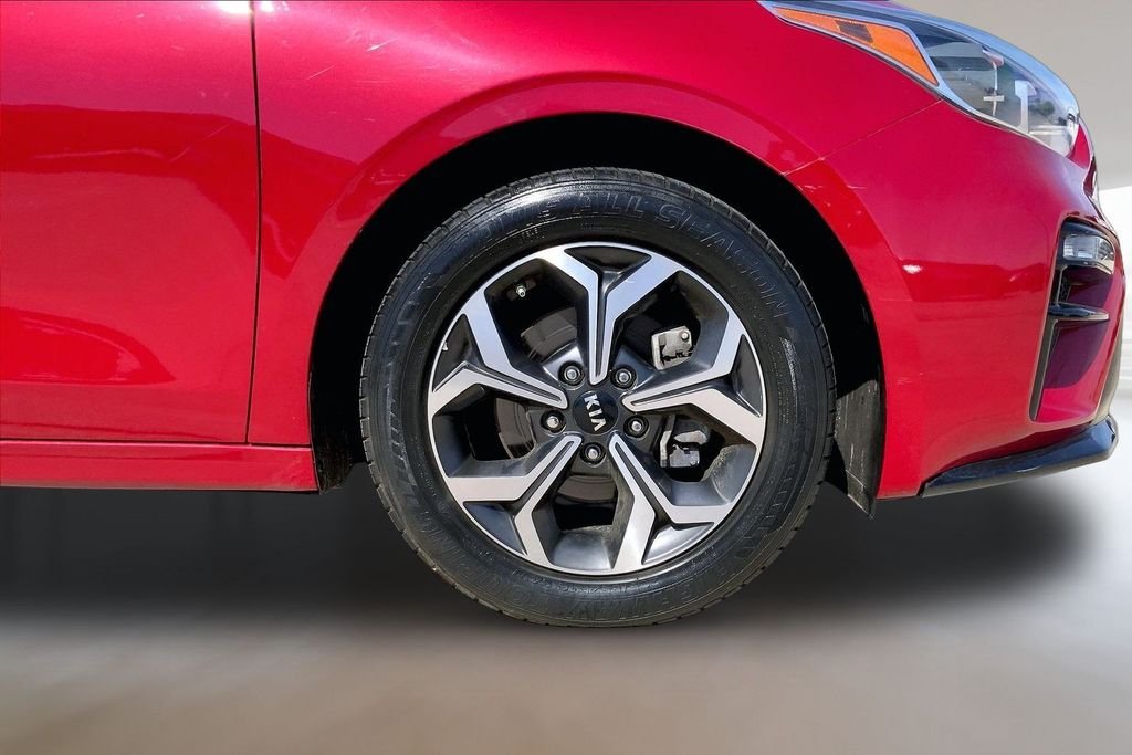 Used 2020 Currant Red Kia LXS image 9