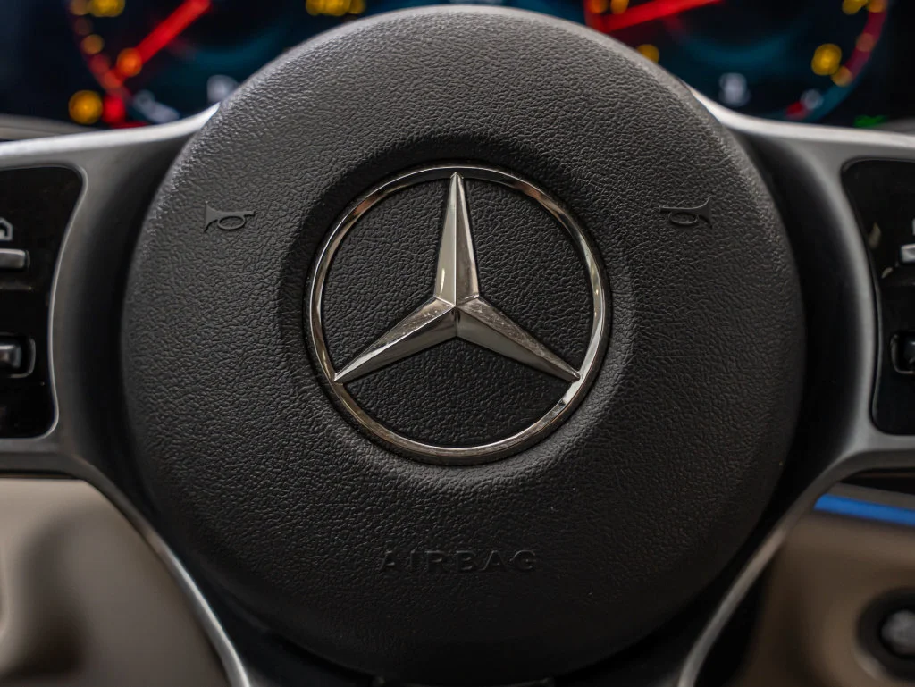 Used 2020 Polar White Mercedes-Benz GLE 350 image 30