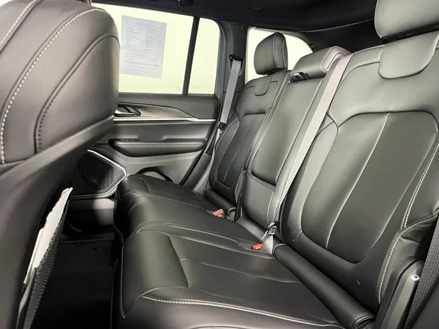 Used 2026 Blue Jeep Limited image 40