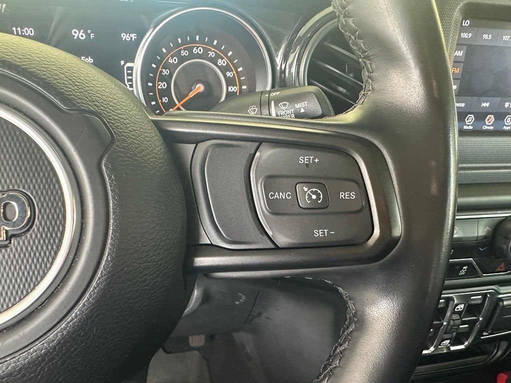 Used 2020 Gray Jeep Altitude image 21