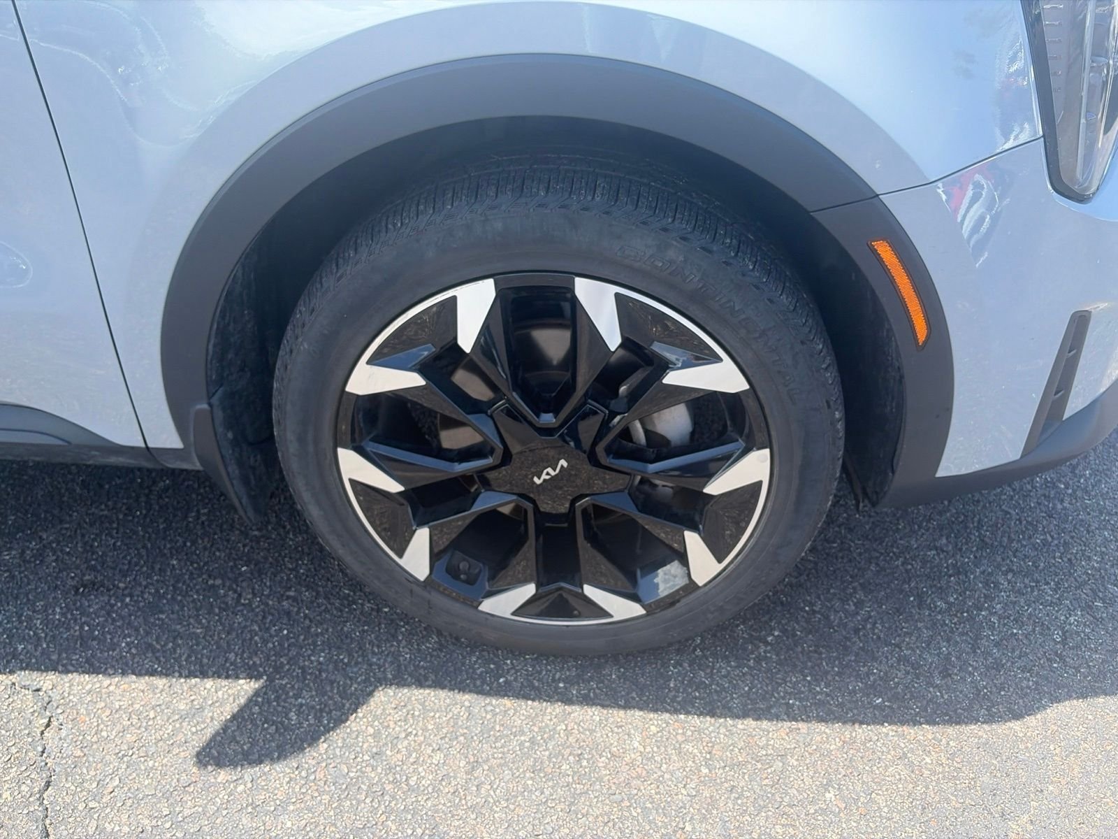 Used 2024 Gray Kia EX image 9