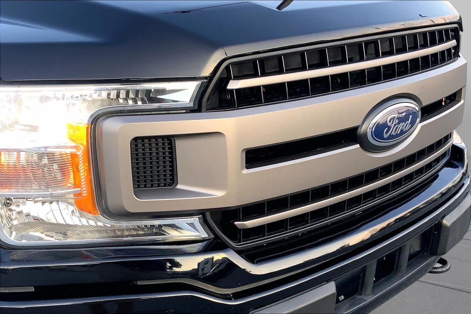 Used 2019 Agate Black Metallic Ford XLT image 28