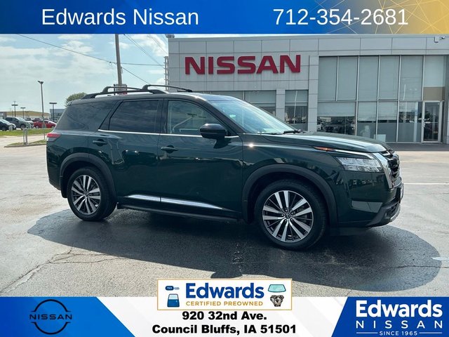 2022 Nissan Pathfinder Platinum
