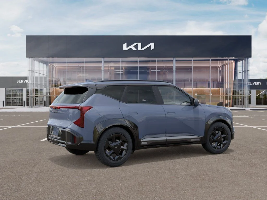 New 2027 Gray Kia X-Line S image 6