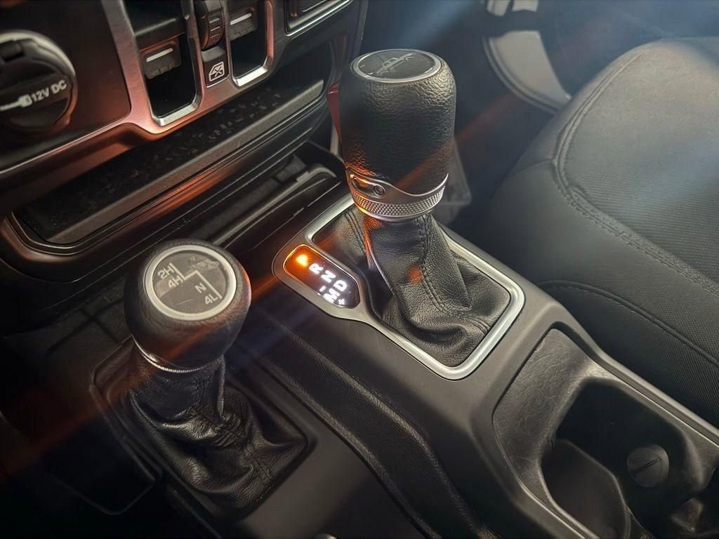 Used 2020 White Jeep Sport image 12