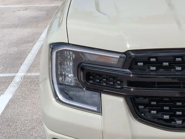 New 2026 Desert Sand Ford XLT image 10