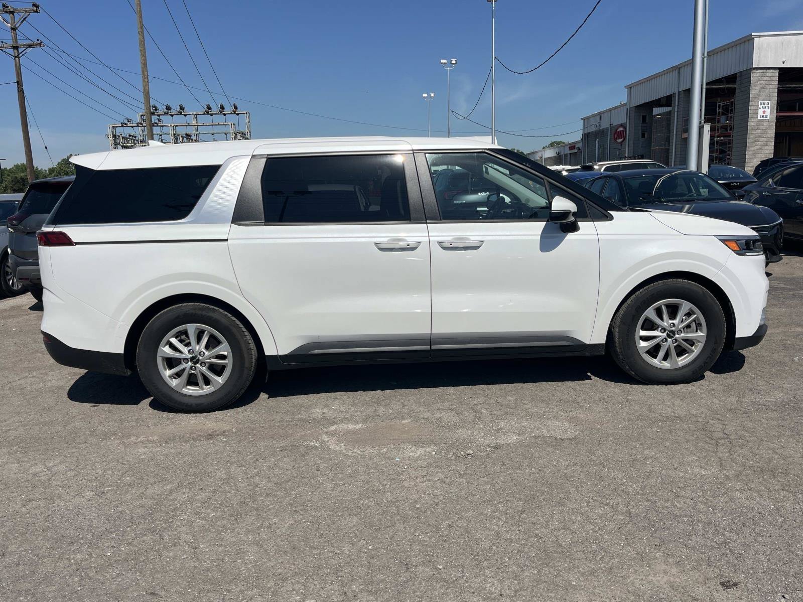 Used 2023 Snow White Pearl Kia LX image 8