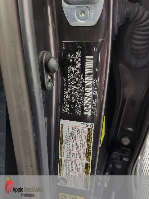 Used 2014 Red Lexus 460 image 51