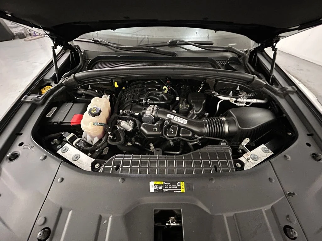 Used 2023 Black Jeep Altitude image 21