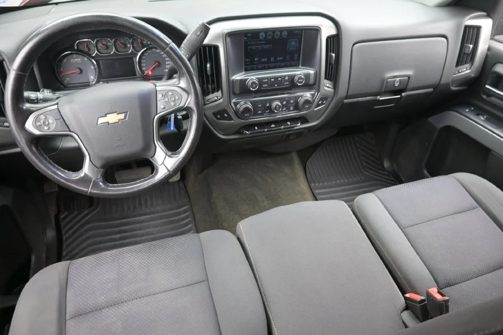 Used 2018 Red Chevrolet LT image 15