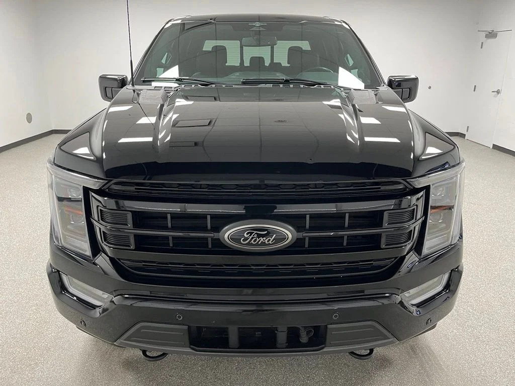 Used 2023 Black Ford Lariat image 3