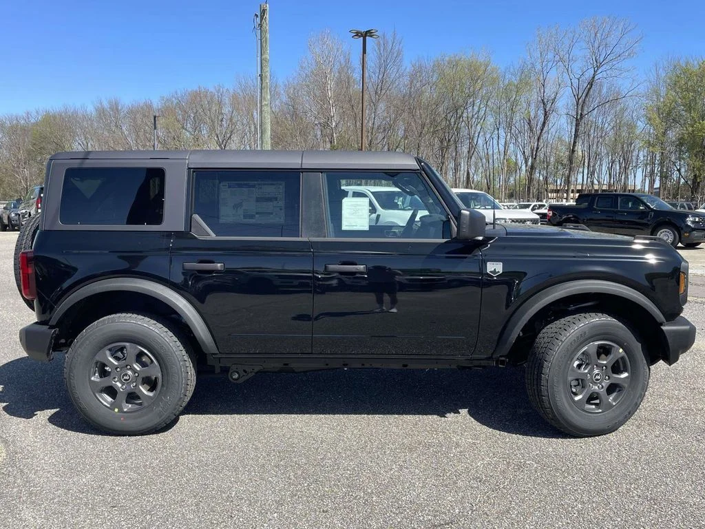 New 2026 Black Ford Big Bend image 2
