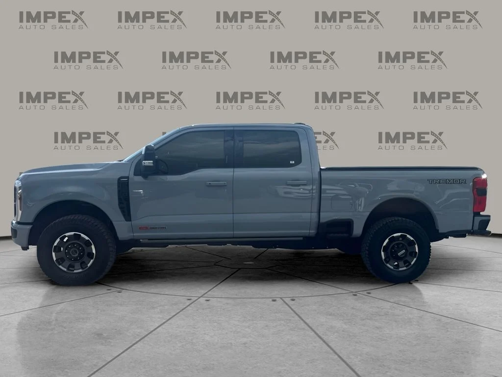 Used 2024 Gray Ford Lariat image 2