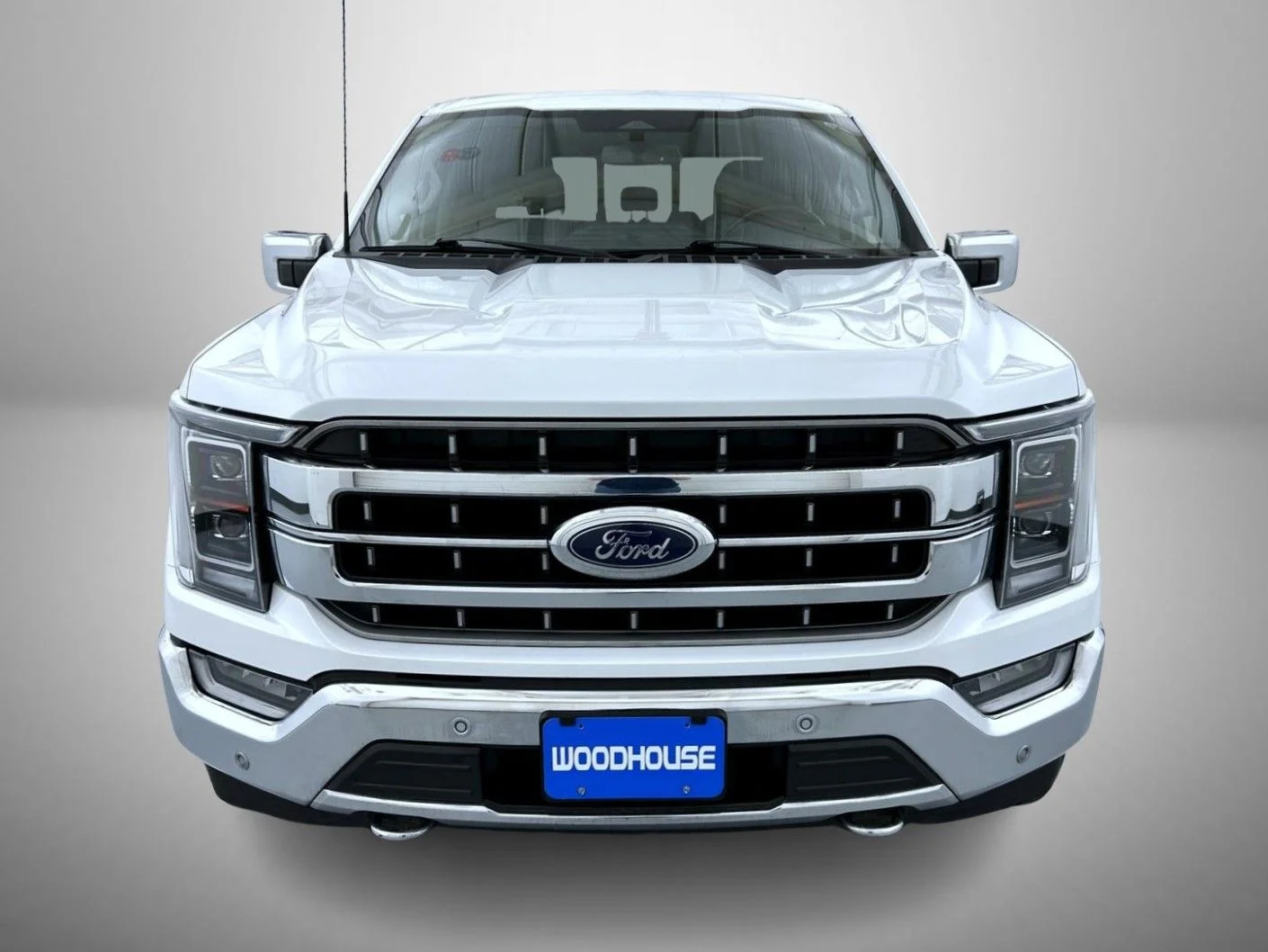 Used 2022 White Ford Lariat image 2