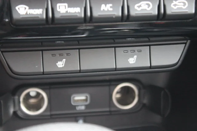 Used 2020 Red Kia S image 8