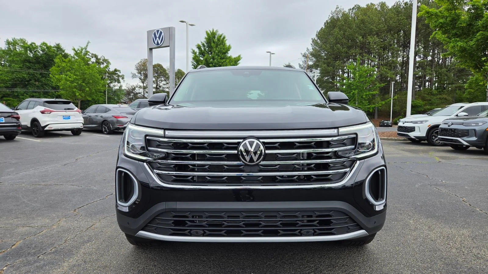 New 2026 Deep Black Pearl Volkswagen 2.0T SE w/Technology image 8