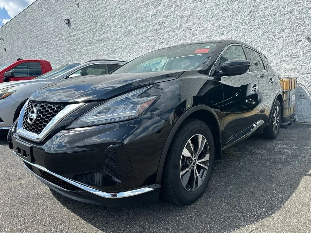 Used 2020 Black Nissan S image 4