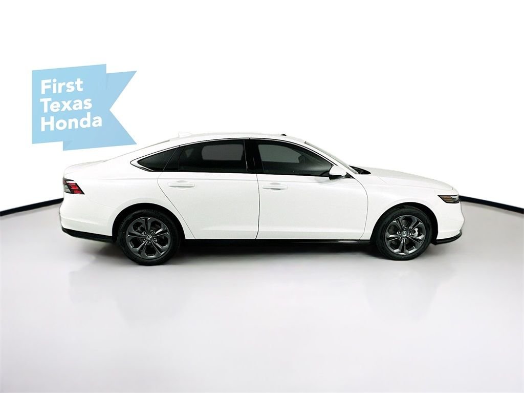 New 2026 Platinum White Pearl Honda EX-L image 8