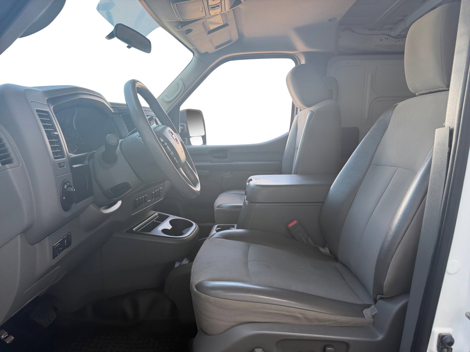 Used 2020 White Nissan SV image 8