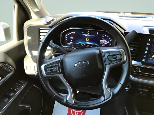 Used 2025 Black Chevrolet LT image 12