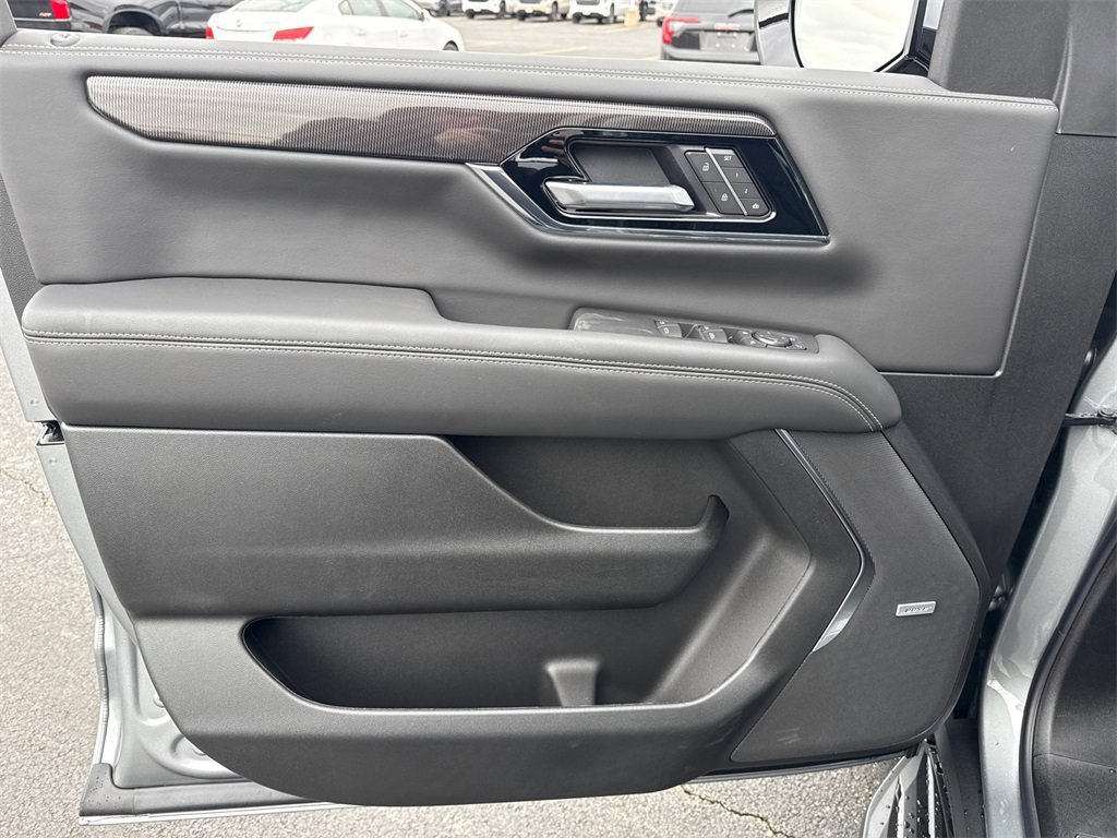 2026 GMC YUKON XL - Image 13