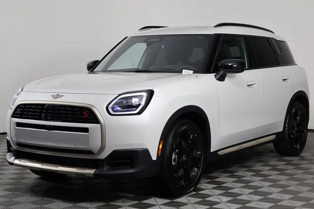 2027 MINI Countryman Iconic