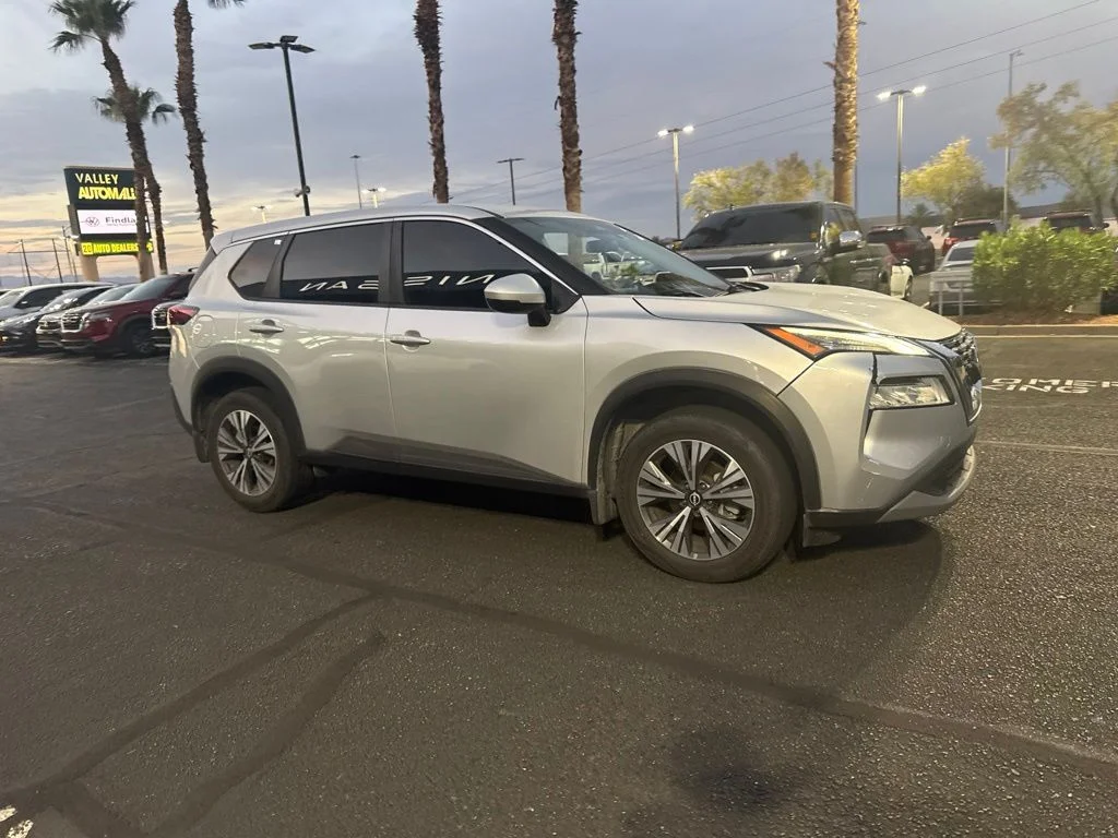 Used 2022 Silver Nissan SV image 6