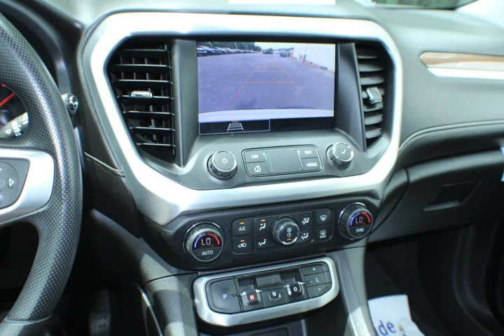 Certified Used 2022 Summit White GMC SLE image 12