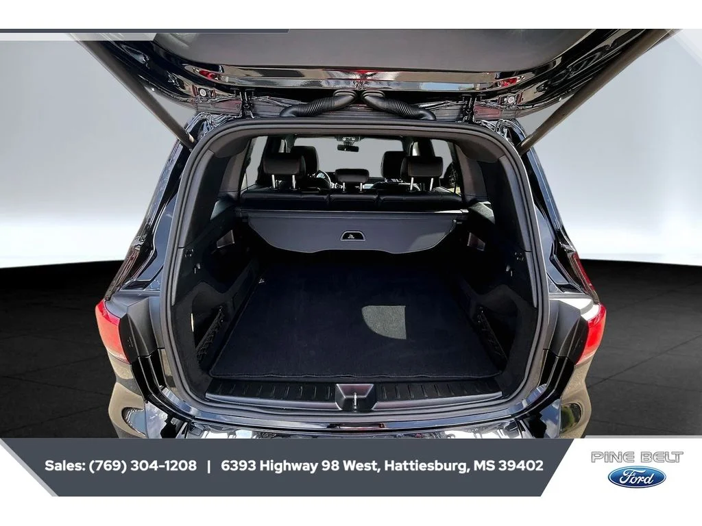 Used 2023 Night Black Mercedes-Benz 250 image 22