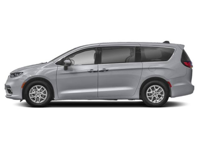 Used 2023 Silver Mist Clearcoat Chrysler Touring L image 3