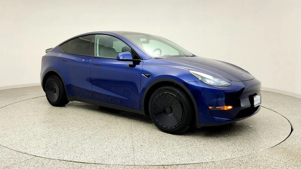 Used 2024 Deep Blue Metallic Tesla Long Range AWD w/ Full Self-Driving & Aero Disc Wheel Covers image 3